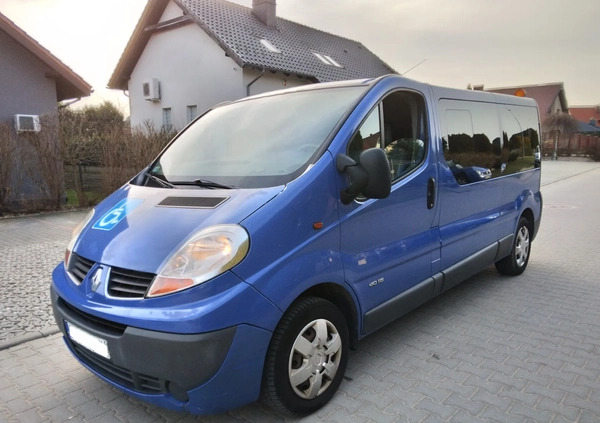 Renault Trafic cena 28900 przebieg: 318000, rok produkcji 2006 z Warszawa małe 137